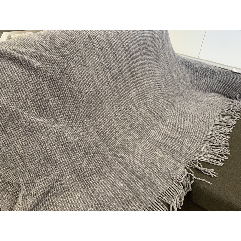 Manta Chenille 200x130 cm – Suavidad y estilo para tu hogar